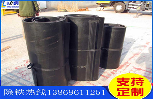 砂廠原料皮帶如何加，除鐵器廠家供應(yīng)四川皮帶式除鐵器