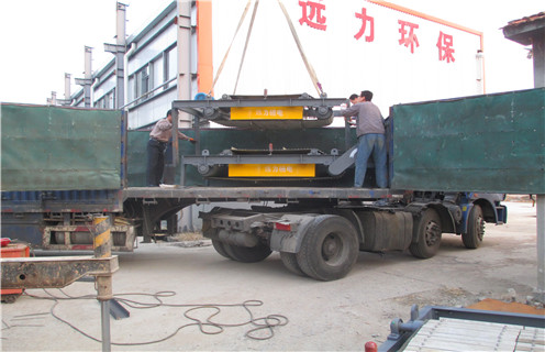 永磁滾筒除鐵器，內(nèi)蒙古永磁滾筒除鐵器知識(shí)參數(shù)_內(nèi)部磁塊安裝方法_內(nèi)蒙古永磁滾筒除鐵器型號(hào)價(jià)格