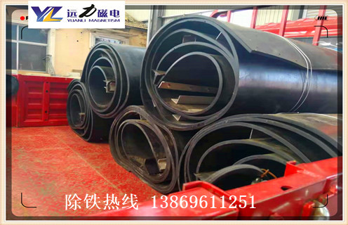 除鐵器皮帶，河北除鐵器皮帶跑偏如何調(diào)_河北除鐵器皮帶跑偏如何調(diào)怎么調(diào)整皮帶原因及如何調(diào)_刮板價格  