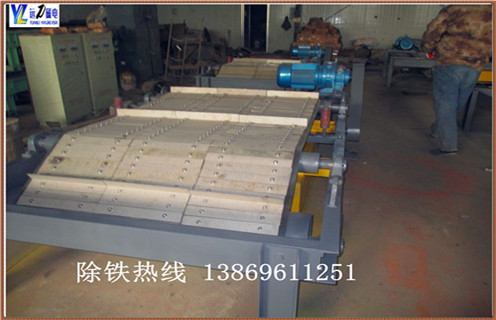 自卸式永磁除鐵器，云南懸掛式自卸永磁除鐵器_內(nèi)部磁塊安裝方法_云南懸掛式自卸永磁除鐵器供應(yīng)型號(hào)價(jià)格 